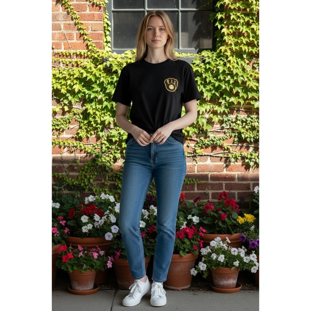 1100 New Era Milwaukee Brewers MLB Twist Front Navy Blue T-Shirt Womens Small